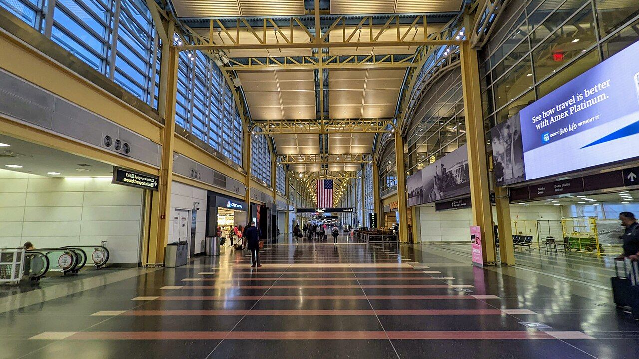 Main hall at Ronald Reagan Washington National Airport