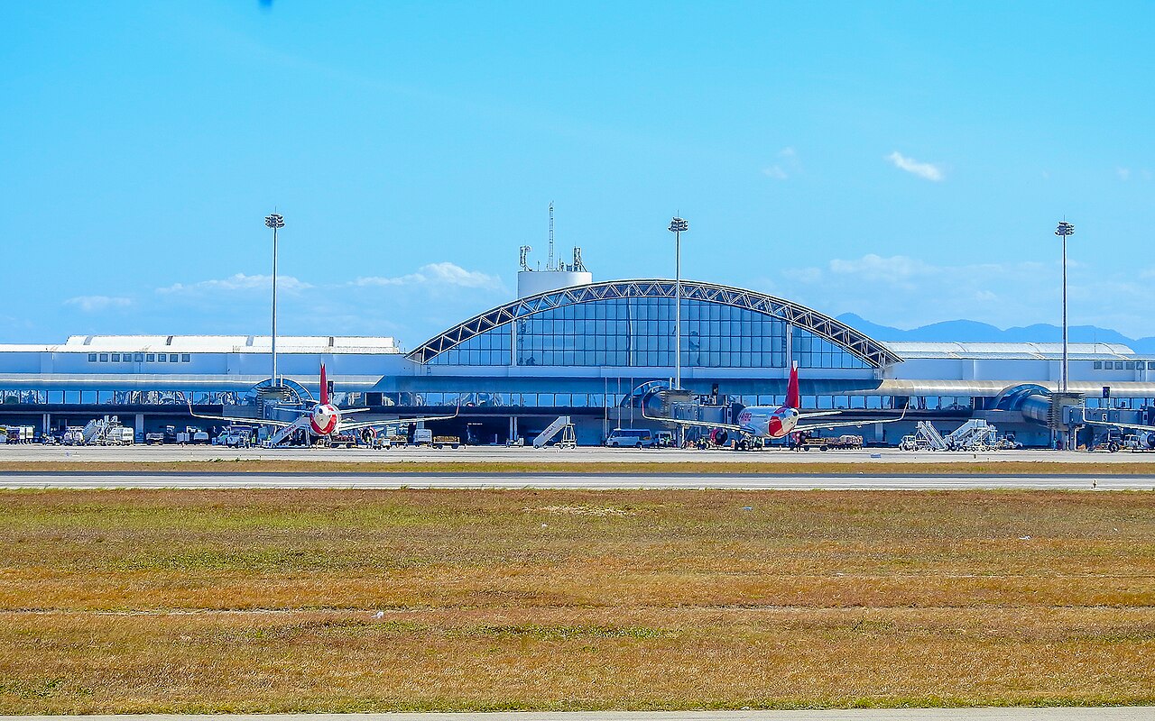 Fortaleza Pinto Martins International Airport terminal exterior