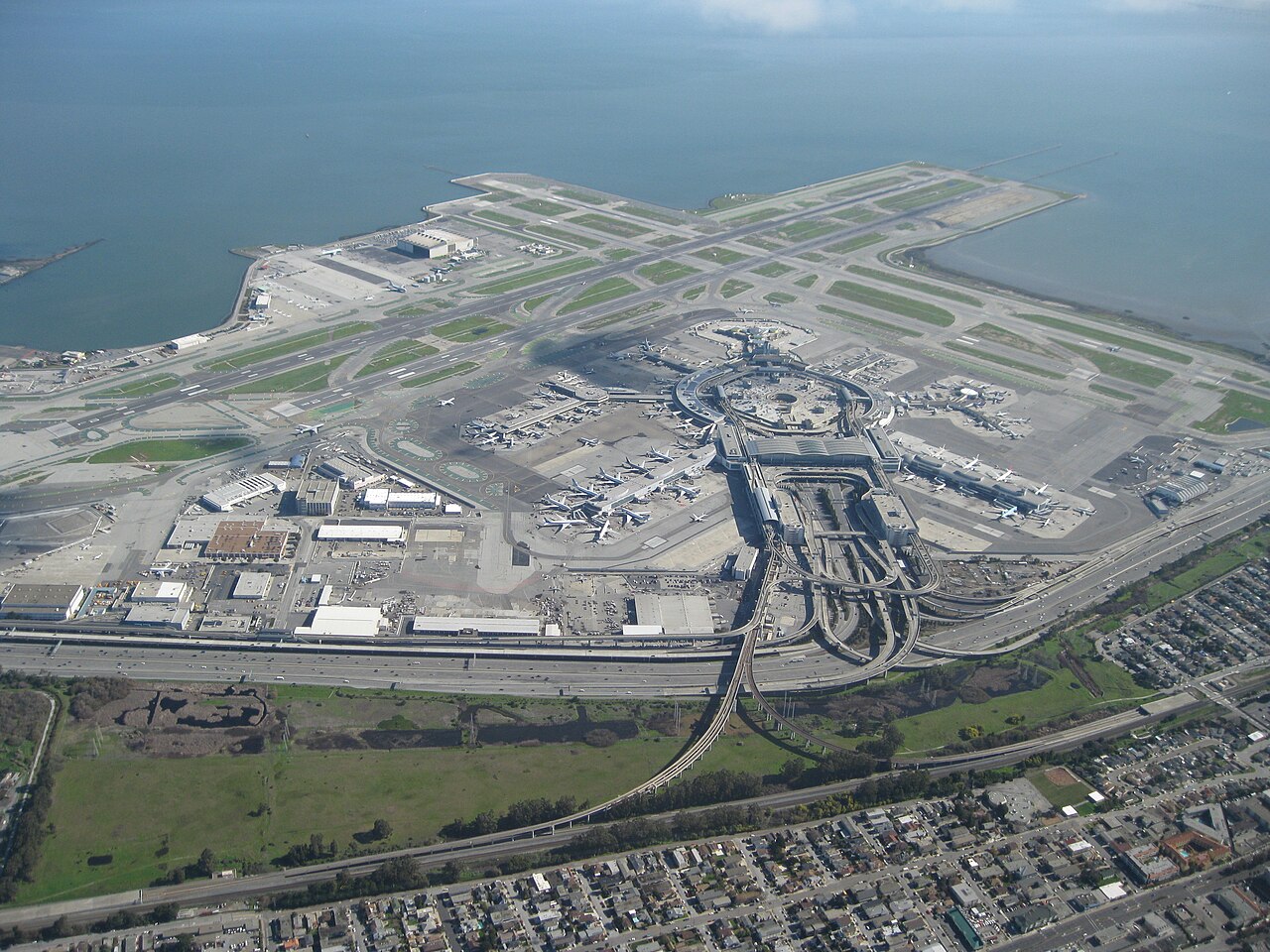 San Francisco International Airport terminal